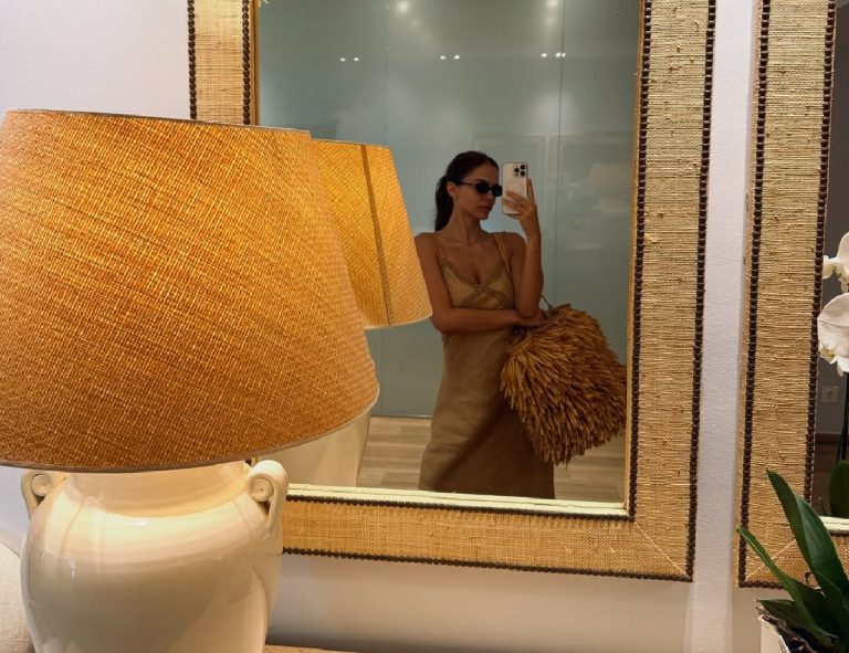 Így élvezi a luxuséletet a páratlan szépségű orosz modell (fotók)