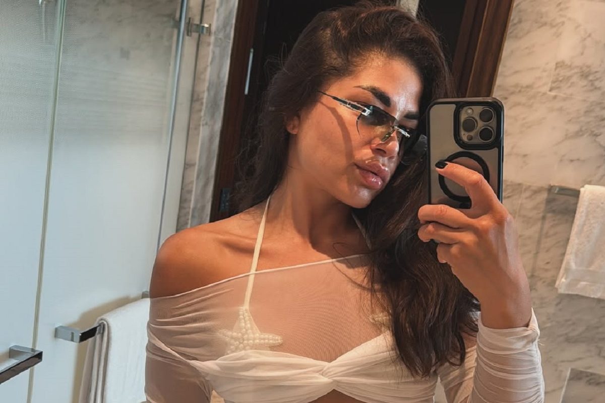 Többször is megnéztük, valóban Gáspár Evelin szerepel a fotókon