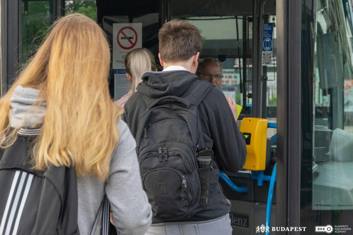 A szeptemberi iskolakezdés miatt komoly változtatást rendelt el a BKK