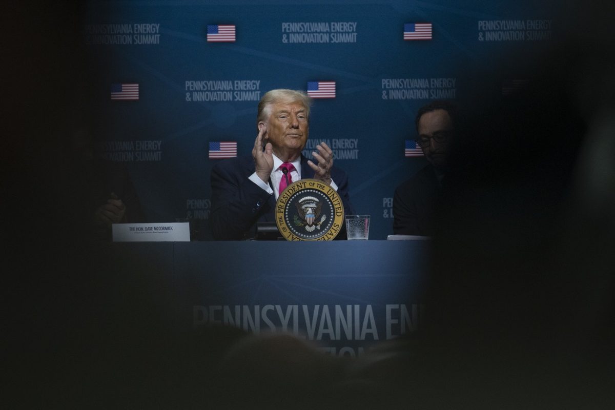 Trump nagyon súlyos vámcsapást rendelt el India ellen Oroszország miatt