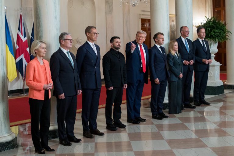 Zelenszkij elismerte, nem tudja, hány külföldi katonára számíthat