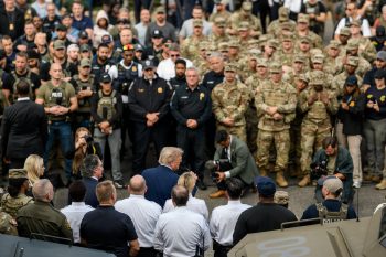 Egyre csak nő a feszültség Amerikában – Chicago nemet mond a katonai bevonulásra
