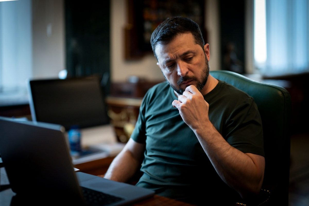 Török források szerint Zelenszkij belső körei havi 50 millió dollárokat utalgatnak