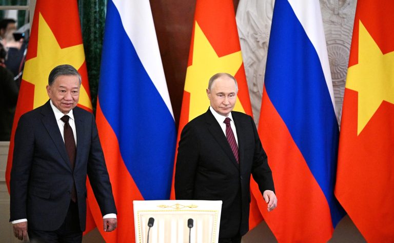 Újabb nagy erejű csapást rendeltek el az oroszok Ukrajna ellen – közel 540 drón indult útnak