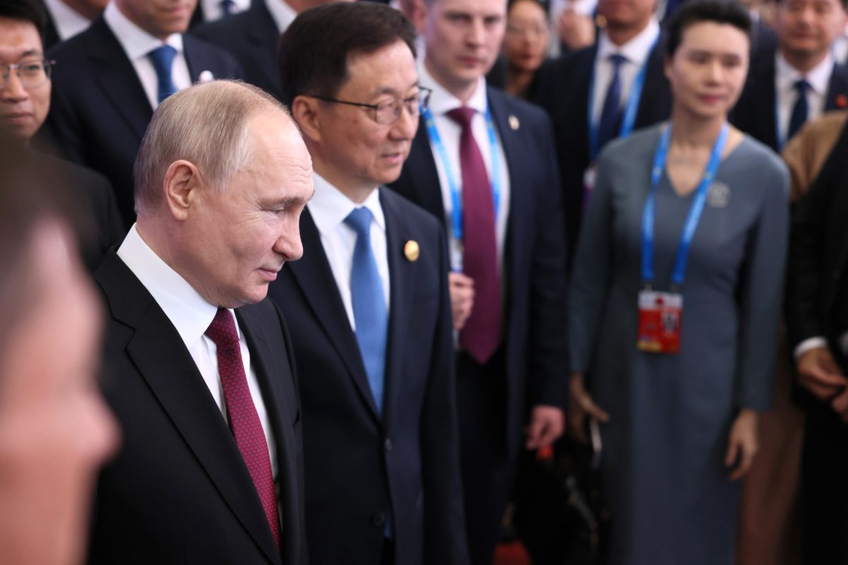 Forrnak az indulatok – Putyint azonnal visszaküldenék Oroszországba