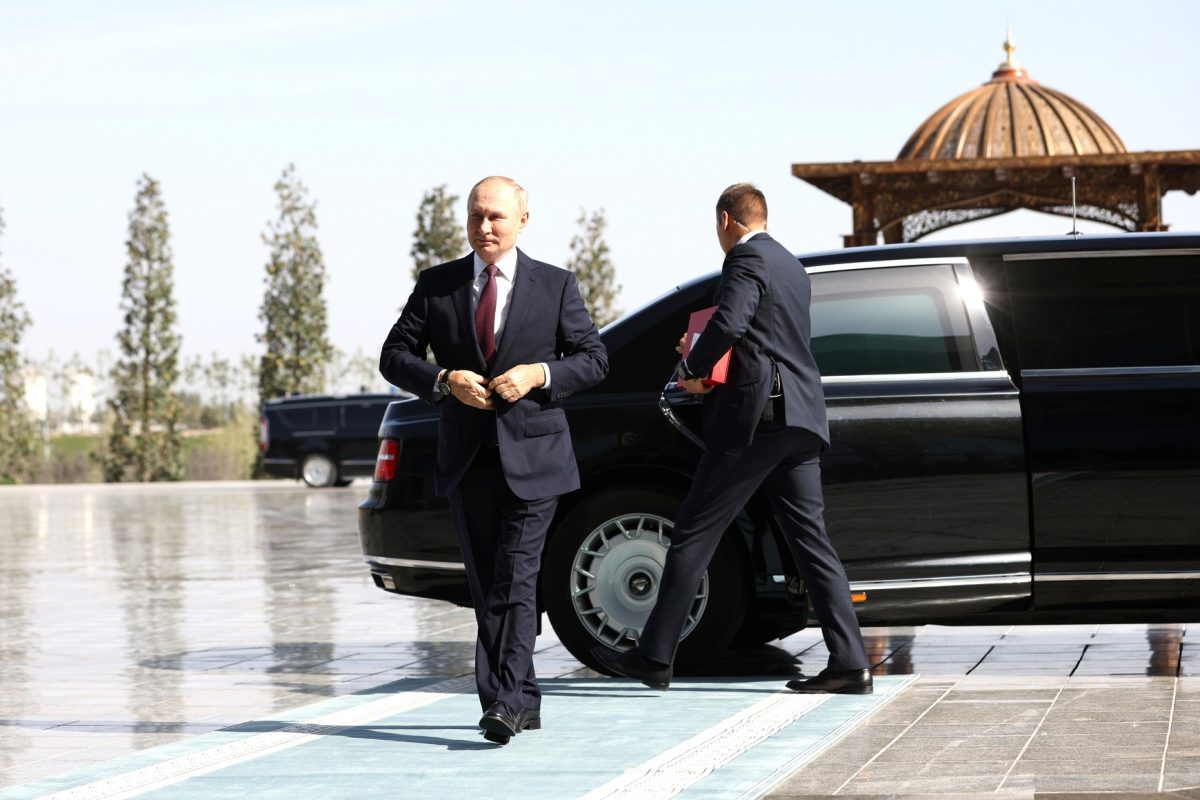 Trump nagyobbnál nagyobb ajánlatokkal készül Moszkvának, Putyin már most nyertes