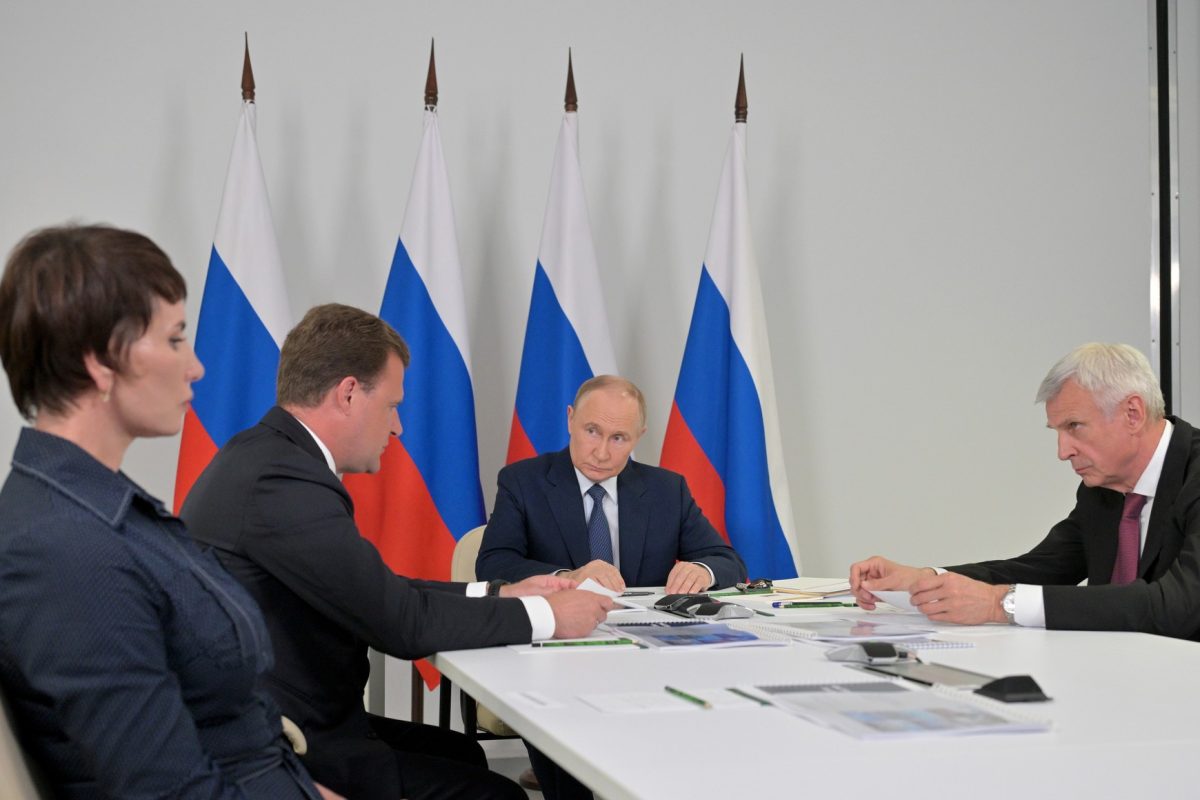 Rengeteget nyerhetett Putyin az alaszkai találkozóval, és folytatja a háborút