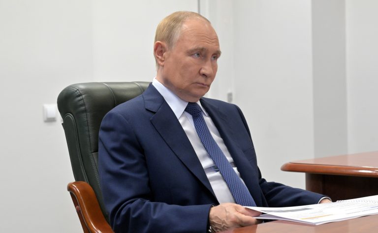 Ilyen sima „meccsre” még Putyin sem számított Alaszkában, Trump gondban van