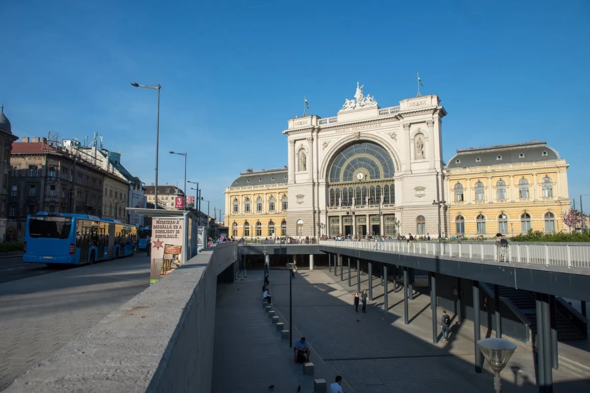 Aki gyakran jár a Keleti felé, az hétfőtől igen komoly változásokkal számolhat