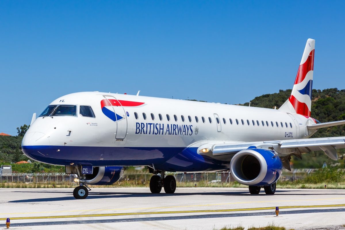 Extrém helyzet a reptéren – 20 utast szállítottak le a British Airways járatáról súlyproblémák miatt