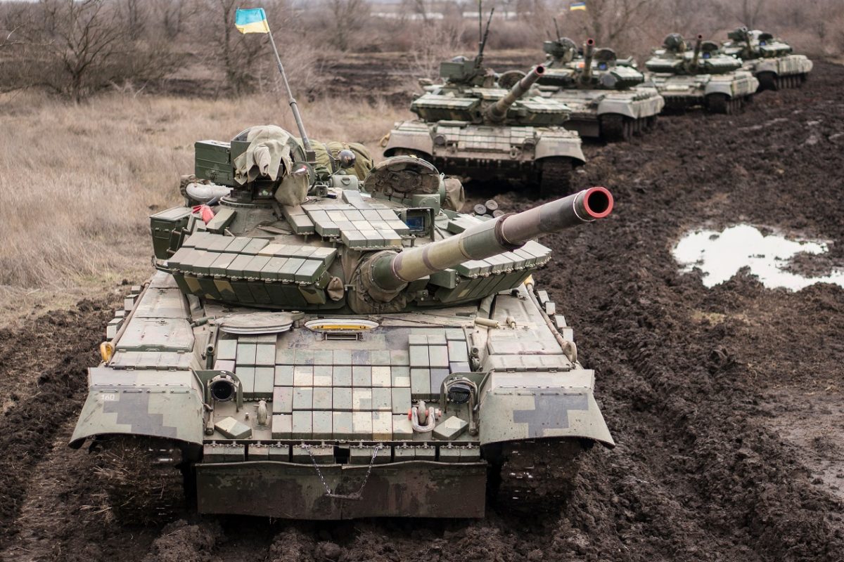 Ukrajna romokban: már egyetlen harckocsi-dandárjuk sem maradt az oroszok ellen