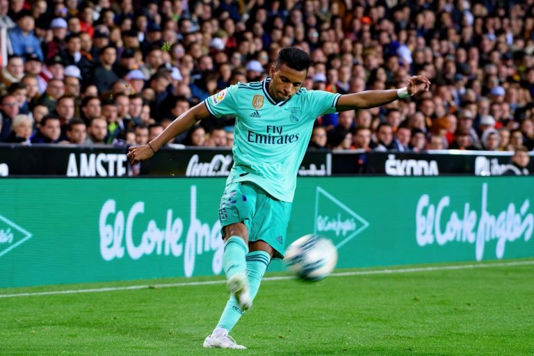 Szoboszlai csapattársa lehet a Real Madrid kegyvesztett szupersztárja