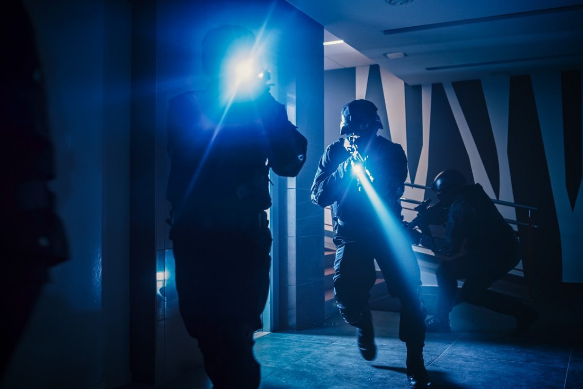 Újabb vérengzés az USA-ban – hajtóvadászat indult egy bekattant  volt amerikai katona ellen