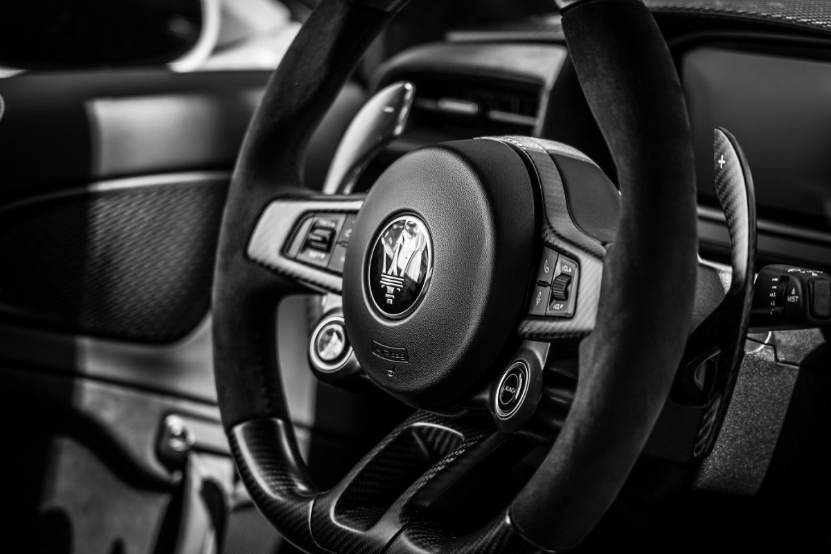 Ilyen nincs, de mégis van – 7 perc híján nem fizet a biztosító egy költséges autóbaleset után