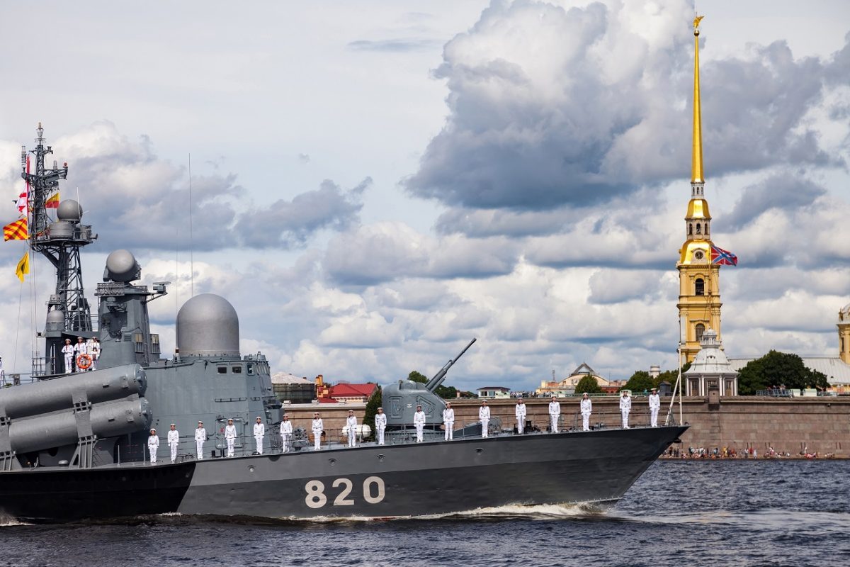 Megkezdték az oroszok és a kínaiak a közös hadgyakorlatukat