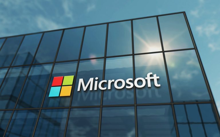 Két Microsoft-alkalmazottat bocsátottak el, miután betörtek az elnök irodájába