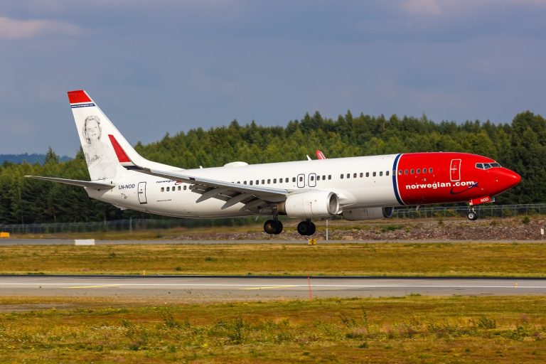 Óriási robaj rázta meg az utasokkal teli Boeing 737-est – azonnali kényszerleszállás lett a vége