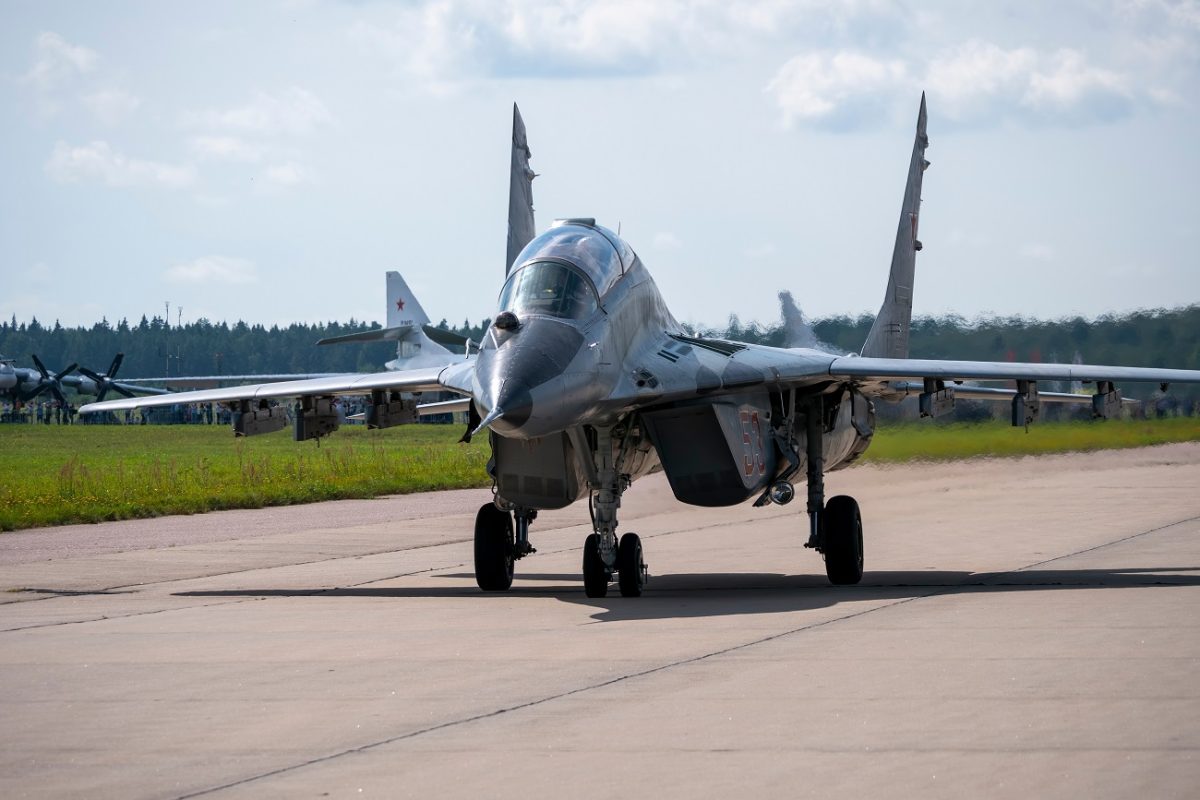 Rendkívüli biztonsági incidens történt Kecskeméten – betörtek a katonai reptérre