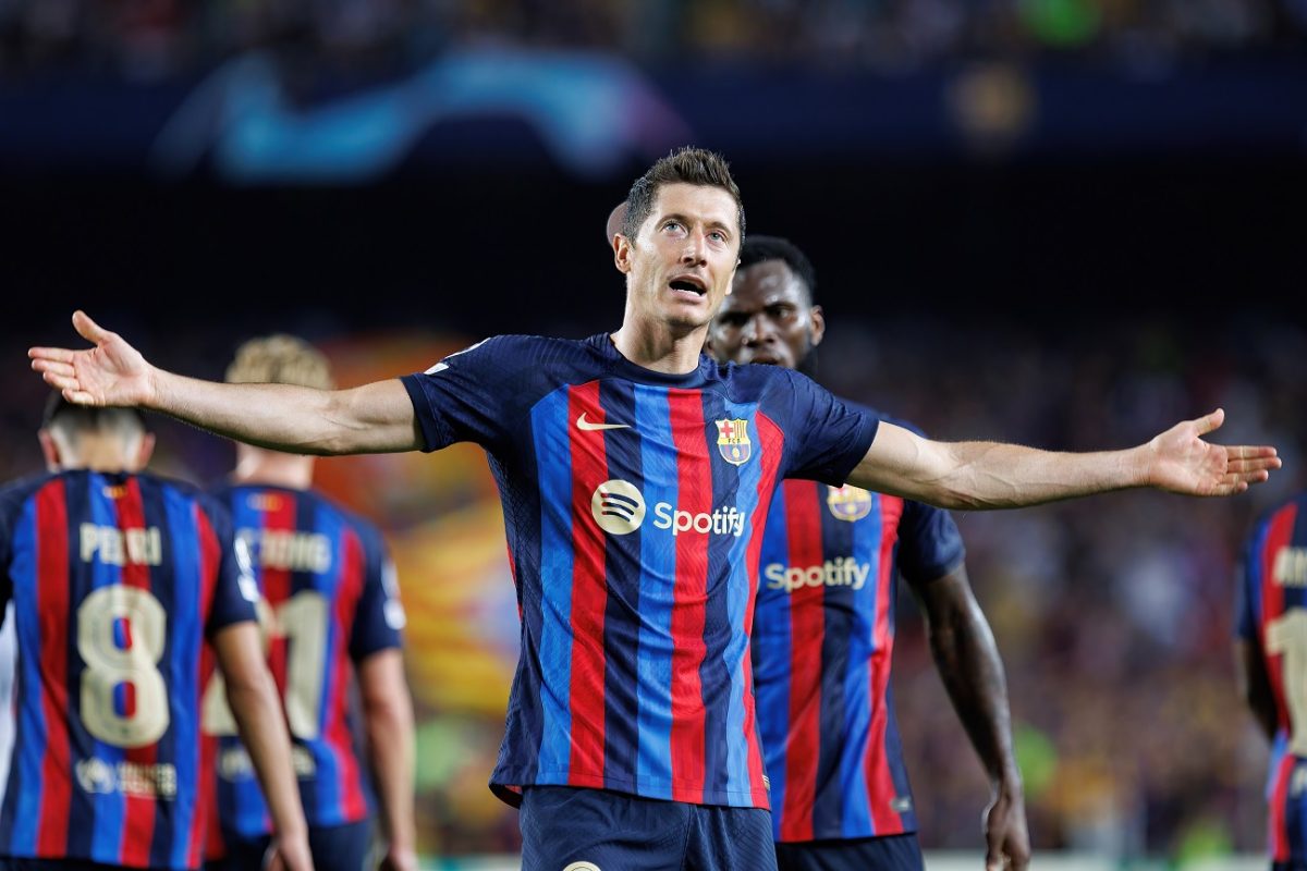 Flick megtalálhatta Lewandowski utódját Barcelonában