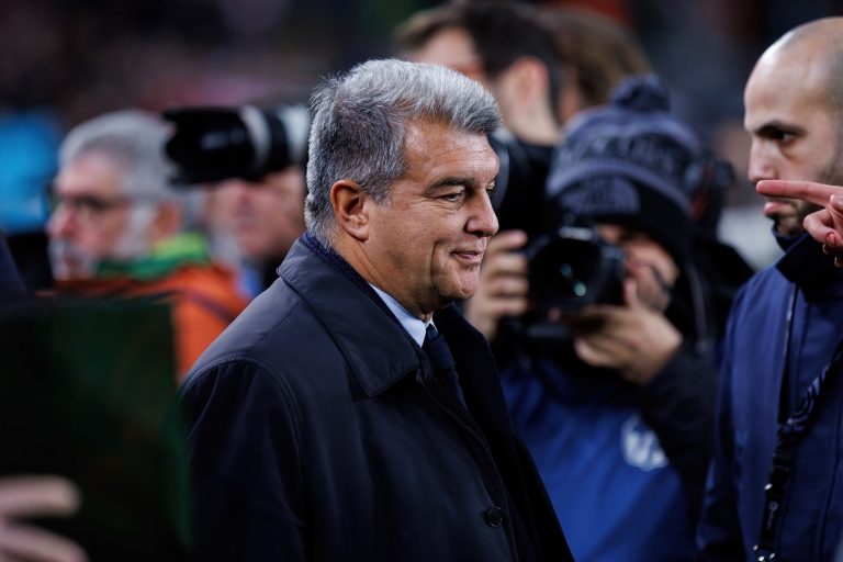 A Barcelonának nagyon fáj, hogy Sesko a Manchester Unitedhez igazolt