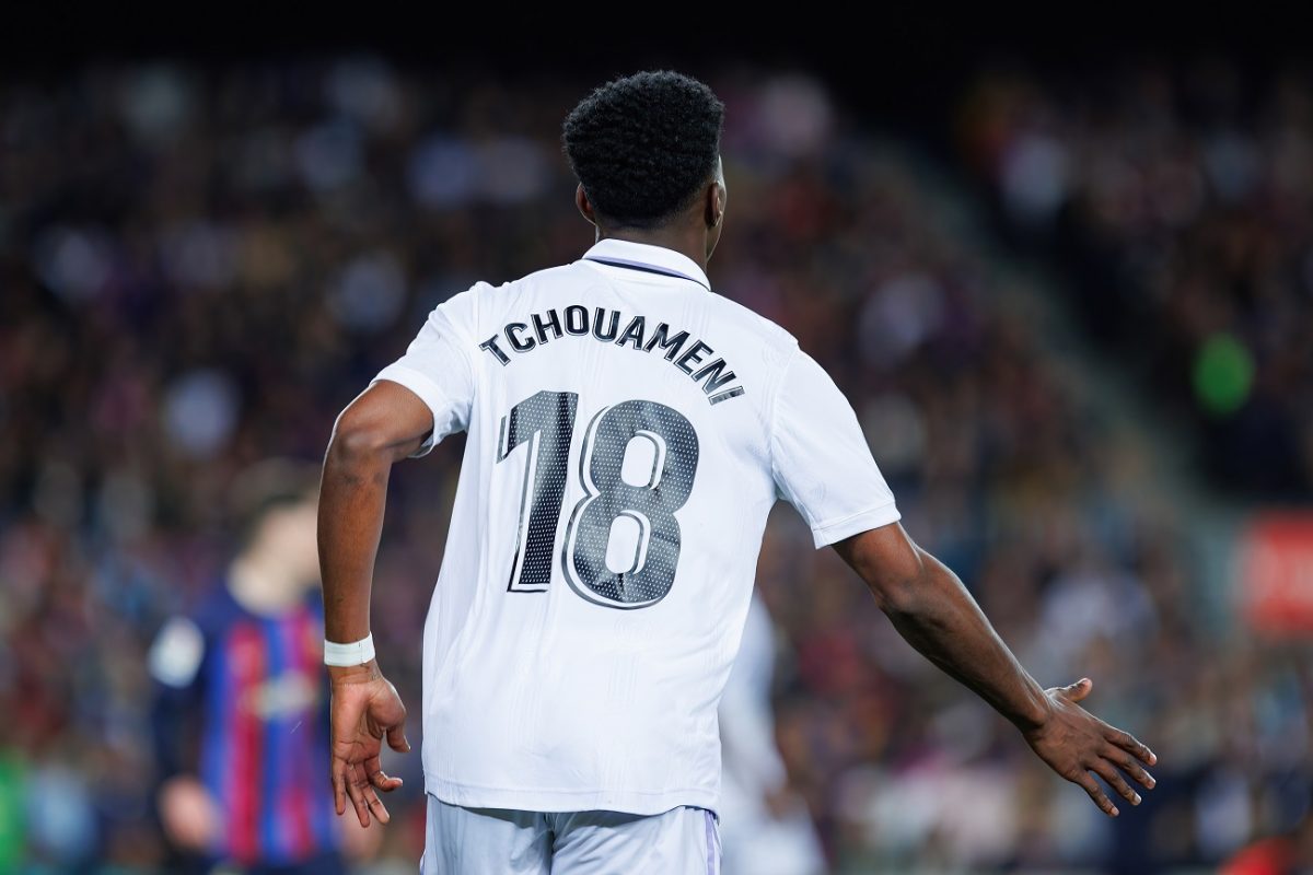 Eldőlt Tchouaméni sorsa Madridban, 75 millió eurót ajánlottak érte