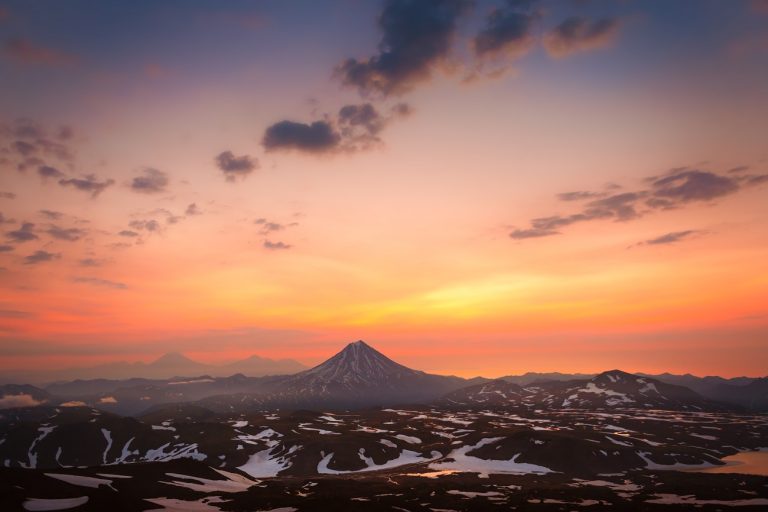 Óriási erejű utórengés rázta meg Kamcsatkát, fokozódik a helyzet