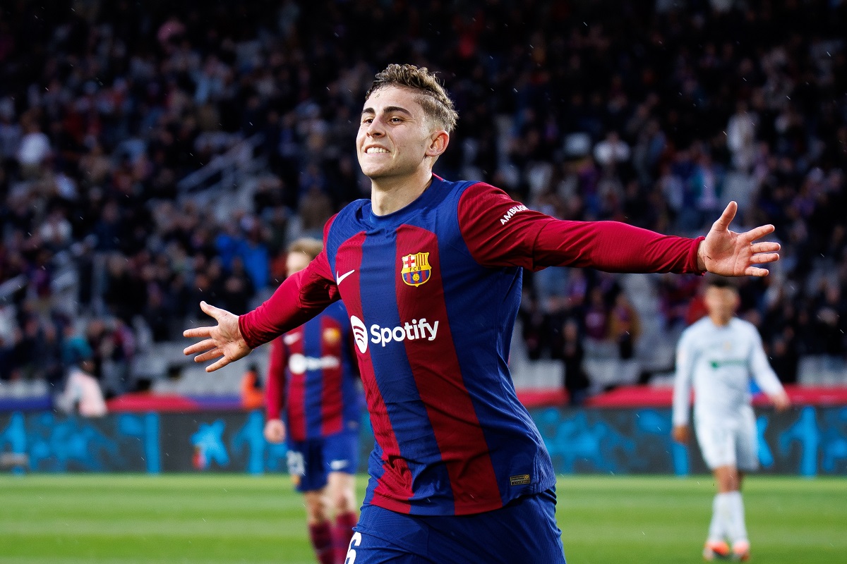 Őrült ajánlatot küldött a Manchester United a Barcelonának Fermín Lópezért