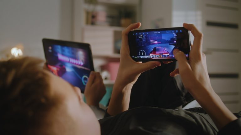 Mit tegyünk, ha az androidos vagy iPhone készülékünk túlforrósodik?