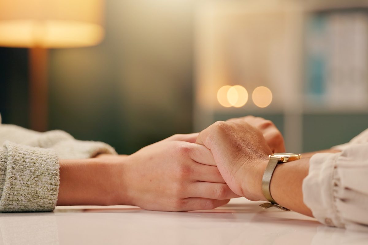 A gyászoló nő elvesztette a férjét, a házát, a rokonok kiforgatták a vagyonából, majd minden megváltozott