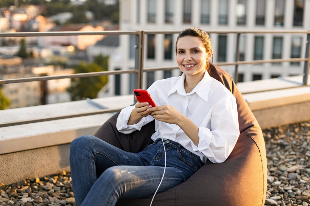 Kigyulladhat az okostelefonod, ha így töltöd