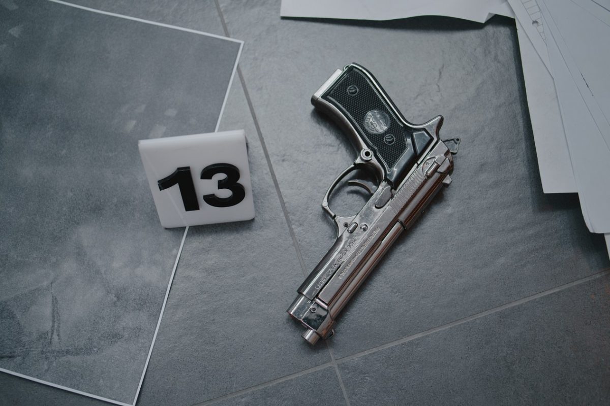 A rákbeteg férjét és gyermekeit megölő anya óriási vagyont sikkasztott el munkaadójától