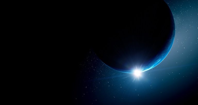 Kísérteties képet küldött a NASA aszteroidaszondája a távoli Földről