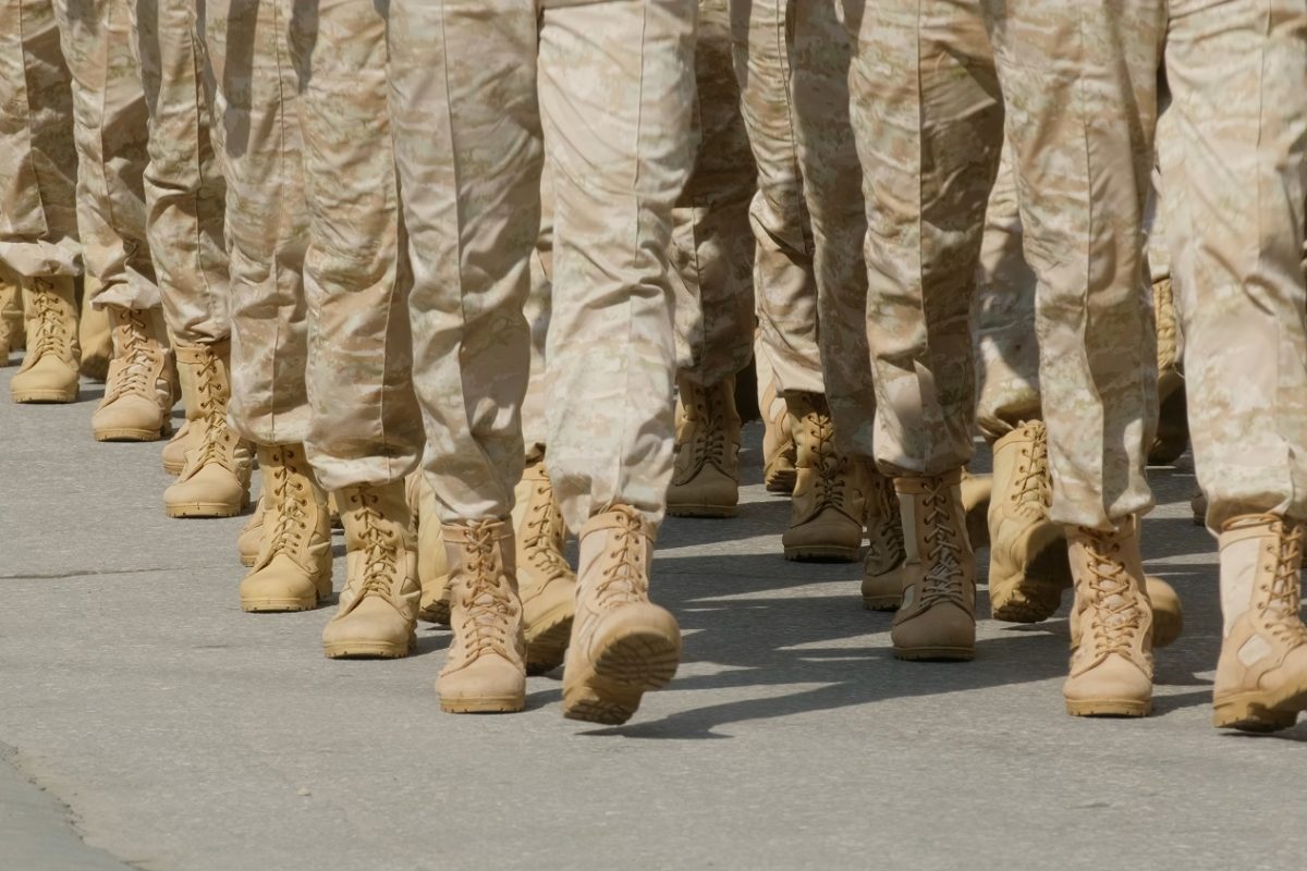 Botrány az amerikai hadseregben – négy katonát vádolnak egy főiskolai hallgató elleni szexuális bántalmazásával