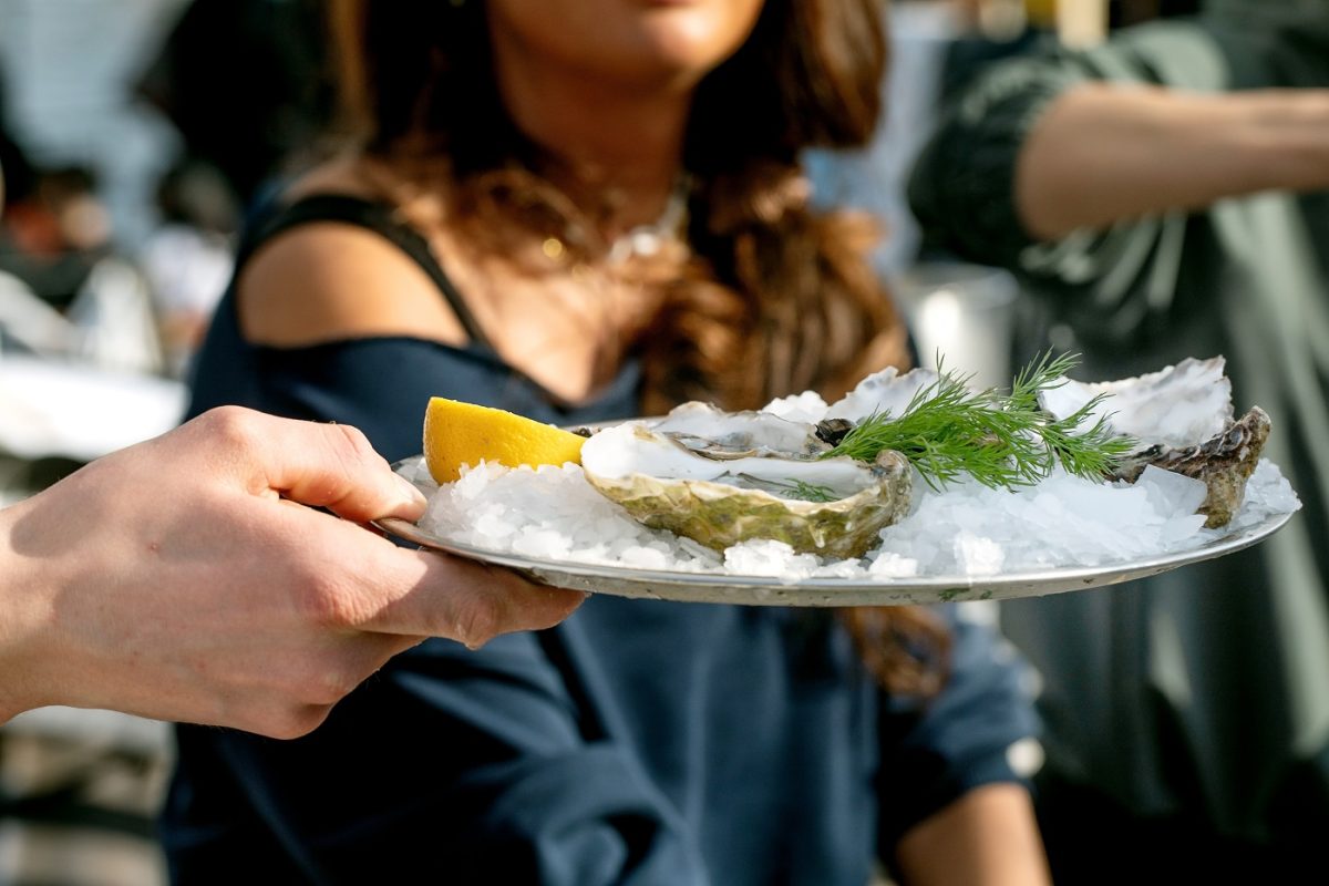 Gyilkolt a húsevő baktérium – két ember halt meg nyers osztriga fogyasztása után