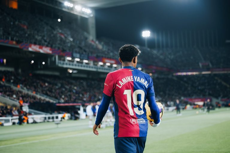 Összefoglaló videó a Barcelona Mallorca elleni győzelméről, két piros lap is volt