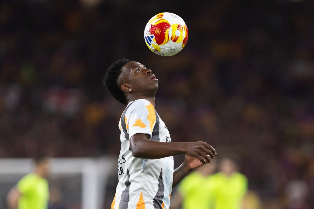 Vinícius Júnior személyesen beszélt Xabi Alonsóval Madridban, közölte vele a tényeket