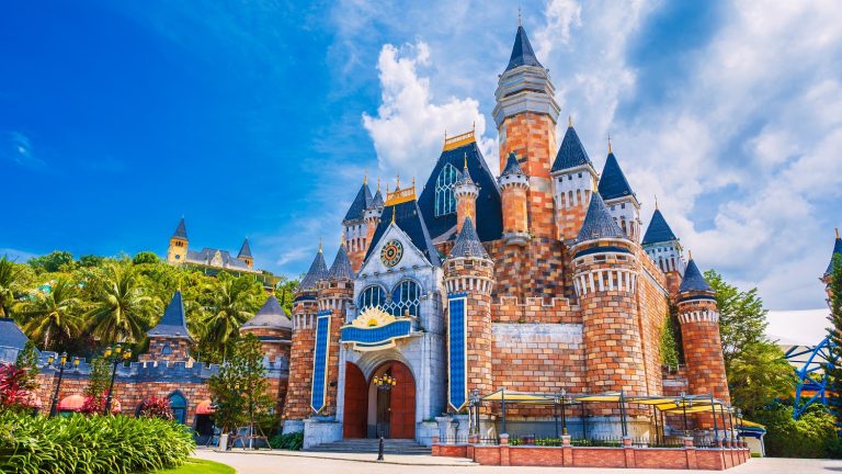 Tragédia történt Disneylandben, elhunyt egy látogató