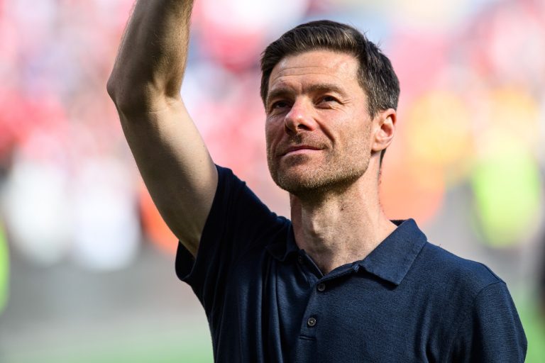 Xabi Alonso nem aggódik a Barcelona lehengerlő formája miatt, nem is igazán figyeli őket