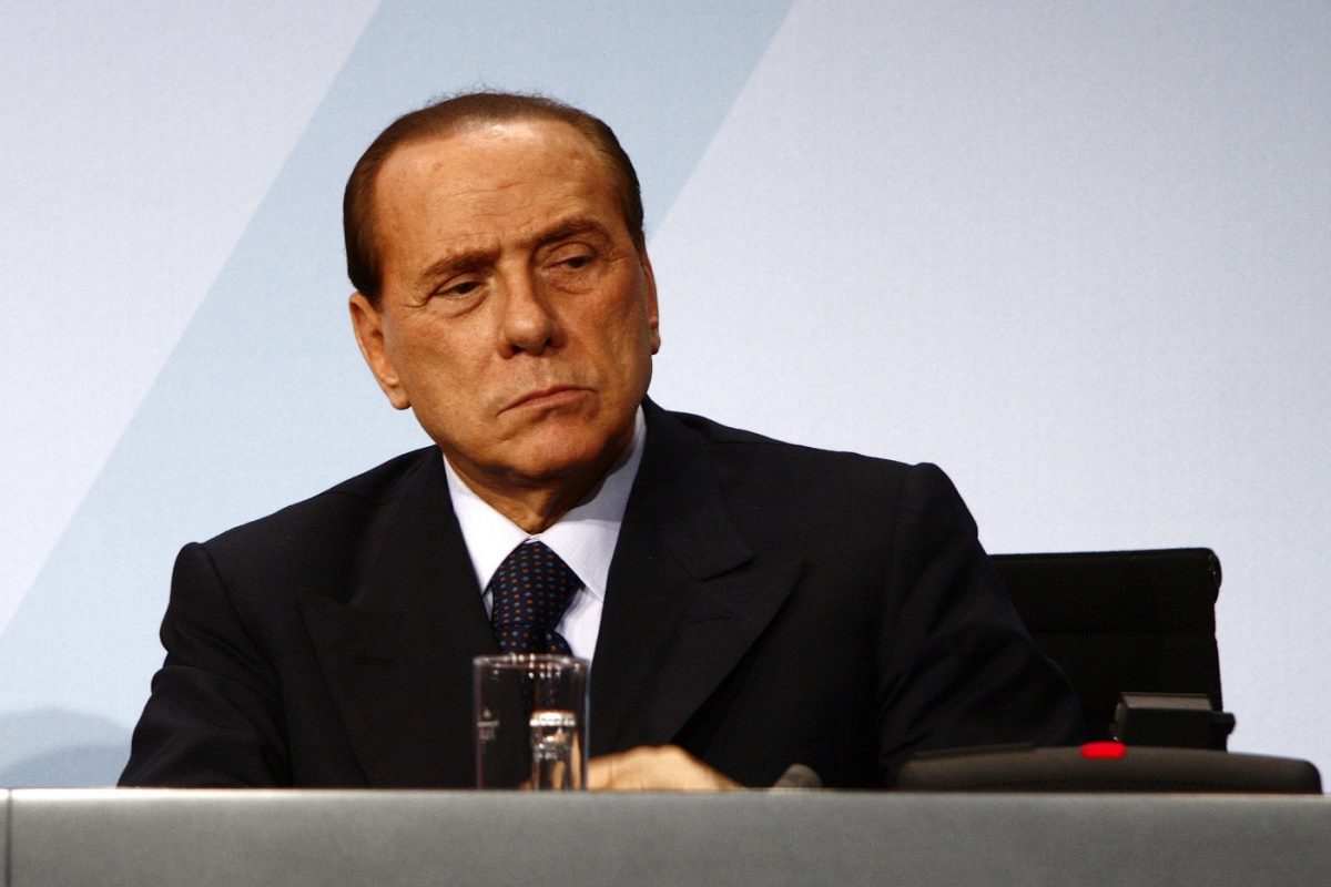 300-500 millió euróért kelhet el Silvio Berlusconi legendás szardíniai nyári rezidenciája