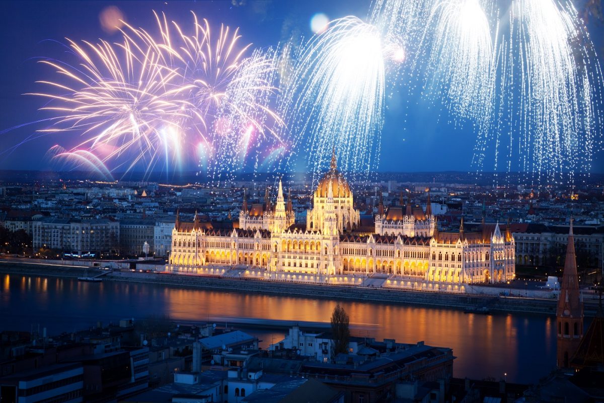 Elképesztő részletek jelentek meg az esti tűzijátékról és drónshowról