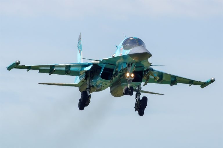 Putyin jóváhagyta, szuper-modern fegyverekkel lőhetik elemeire Ukrajnát