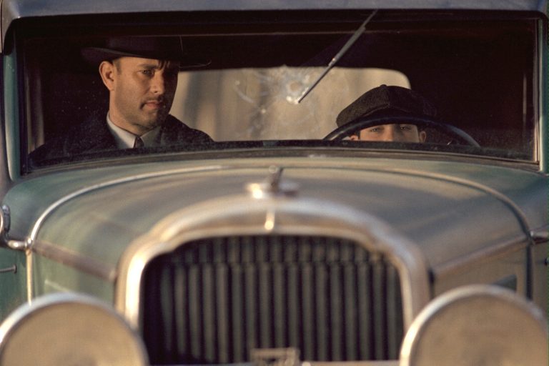 Egy kőkemény gengszterfilm Tom Hanks főszereplésével, mert ilyet is tud