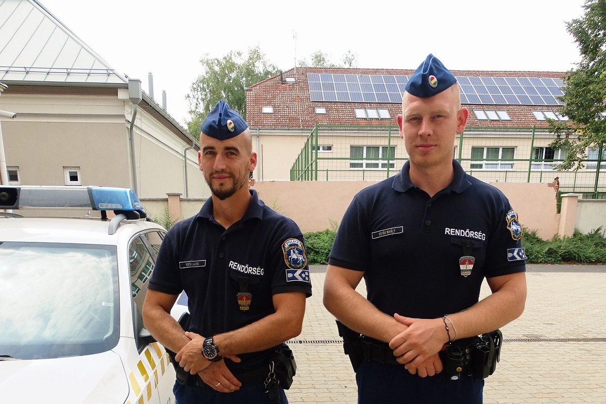Amikor két hős magyar rendőr hirtelen tűzoltó lesz, igazi profik voltak