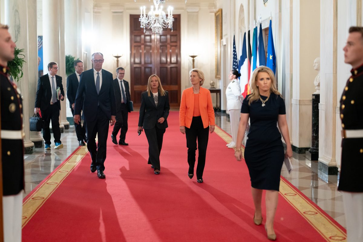 Pattanásig feszült a helyzet az EU-ban – komoly nyomás alá került Ursula von der Leyen