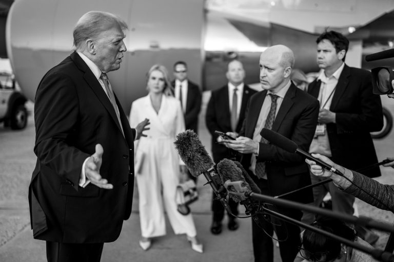 Donald Trump bejelentette, posztumusz Elnöki Szabadságérmet kap Charlie Kirk