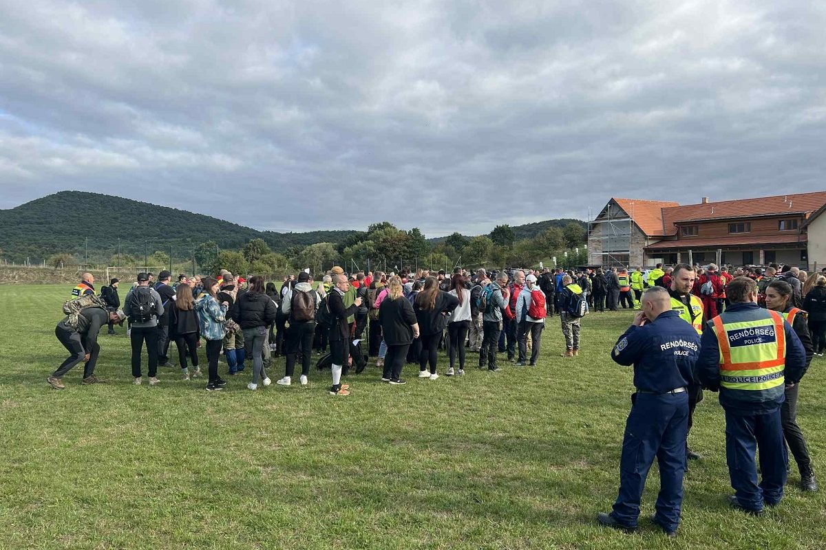 Már közel 500-an érkeztek eddig Pilisszentlászlóra Kaszás Nikolett keresése miatt