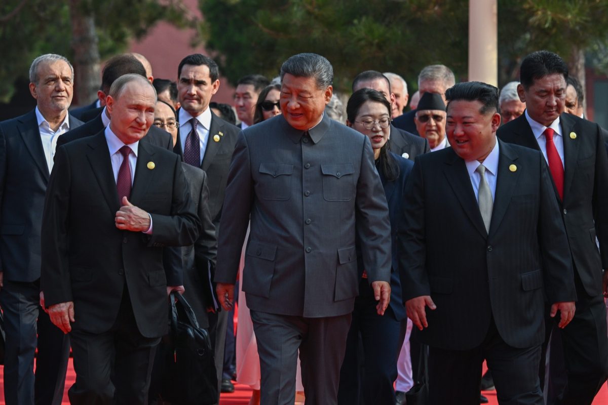 Egy rendkívül furcsa videó került elő Kim Dzsongun kínai látogatásáról