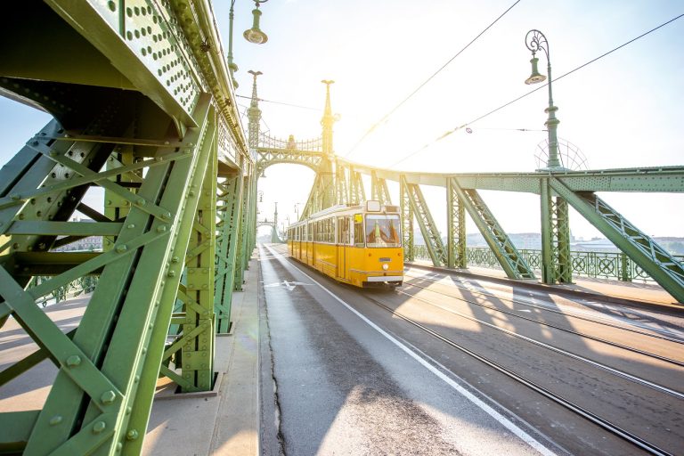 Olyan meleg lesz az időjárás hétfőn, hogy új rekord születhet