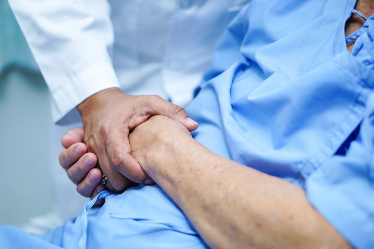 Az orvosok kétszer is azt mondták, aranyere van, de végstádiumú bélrákja volt