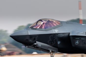Azonnali beavatkozás – ultra-modern F-35-ös vadászgépeket küldtek Lengyelország védelmére